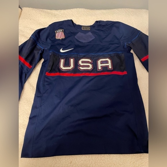 Nike Team USA 2022 Olympic Hockey Jersey - Picture 3 of 9